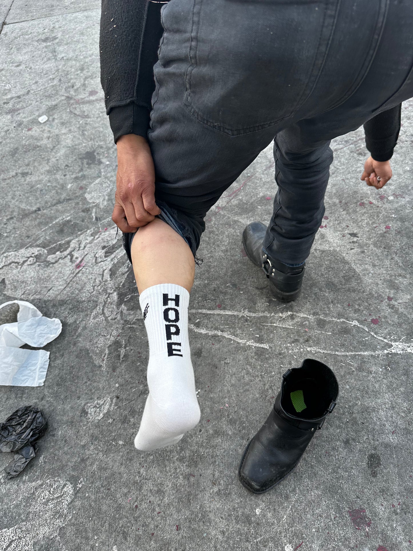 HOPE Socks (1for1)